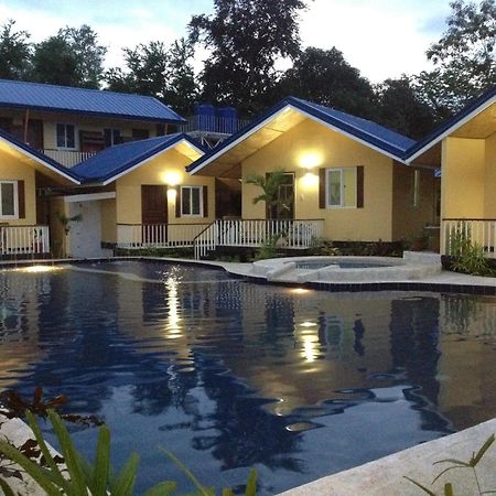 Blue Lagoon Inn & Suites Puerto Princesa Exteriör bild