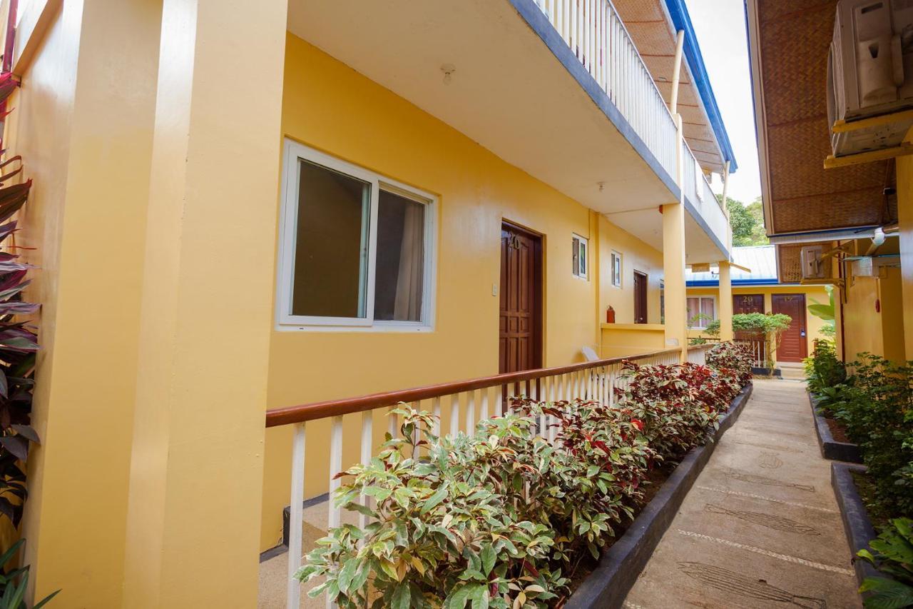 Blue Lagoon Inn & Suites Puerto Princesa Exteriör bild