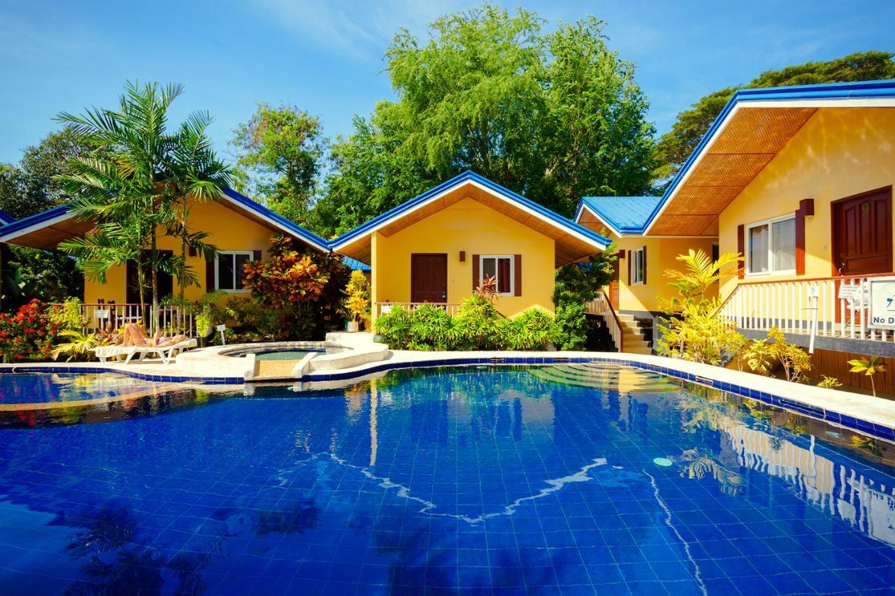 Blue Lagoon Inn & Suites Puerto Princesa Exteriör bild